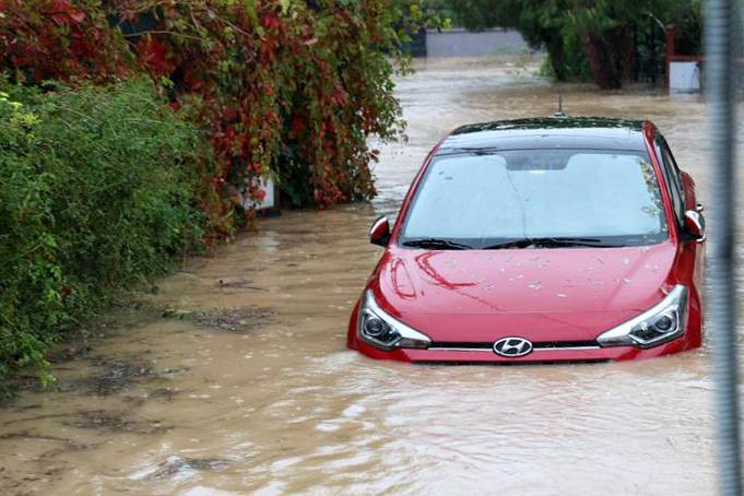 Şile’de hasar tespit ve temizlik çalışmaları yapılıyor - Resim: 18